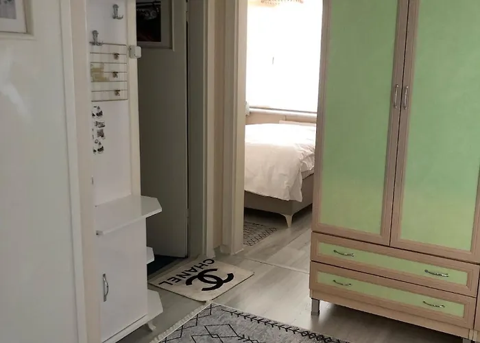 Sea View House Aparthotel 4*