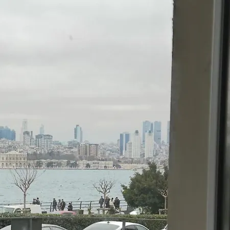 Sea View House 4*